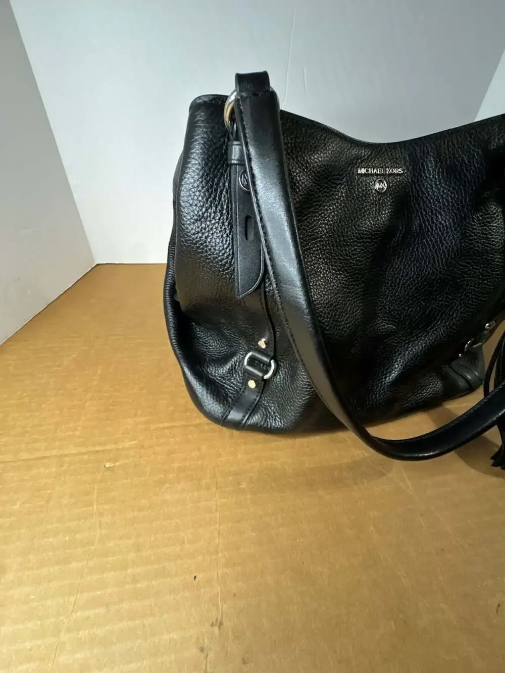 Michael Kors Carrie Large Pebble Leather Shoulder Tote Bag